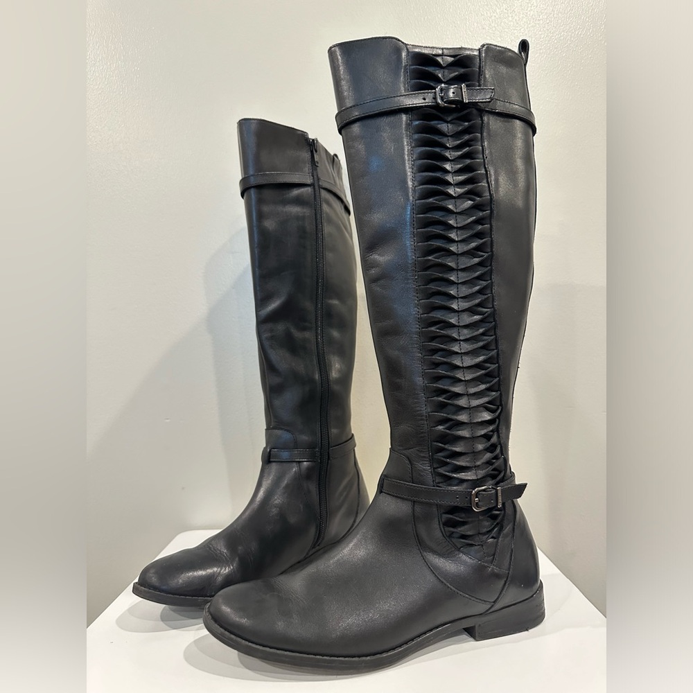 Gianni Bini Black Leather Books
